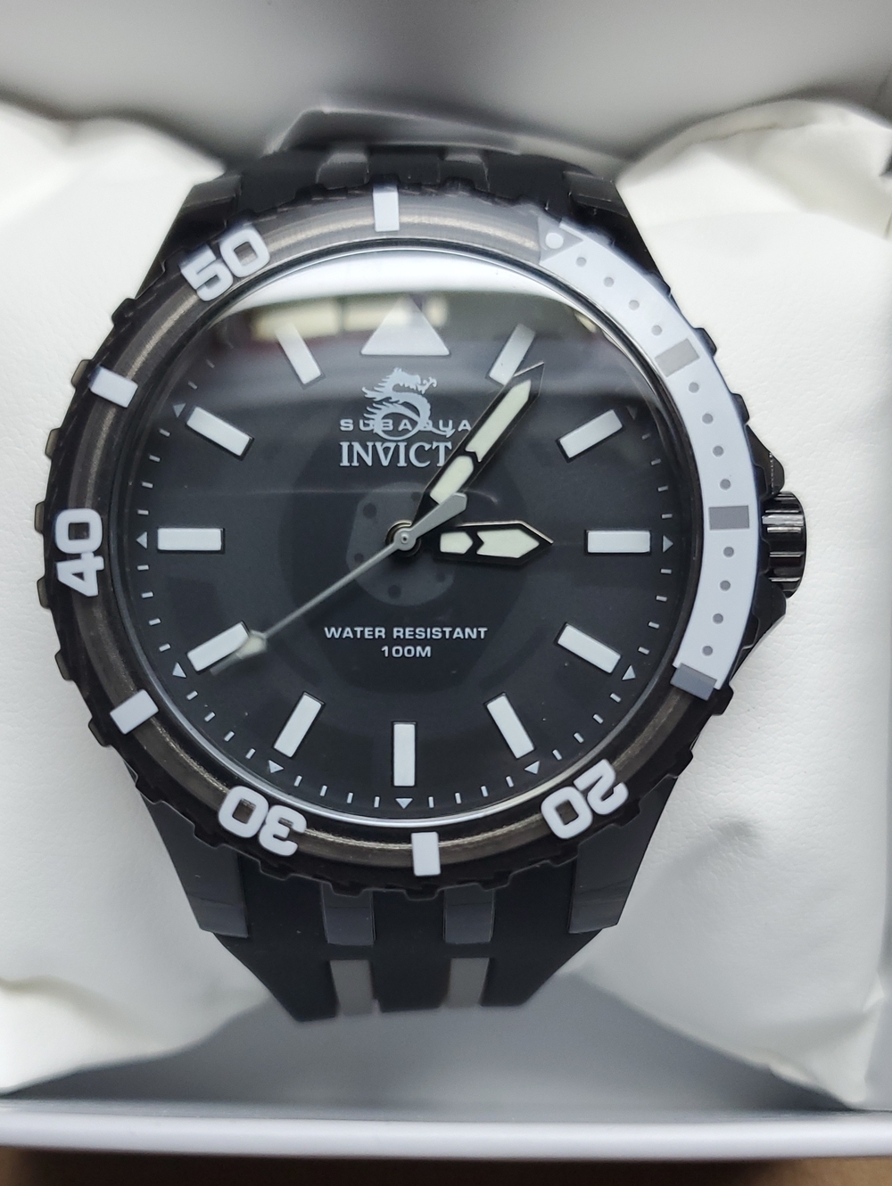 Invicta Men’s Black and White Dive-Style Swim Watch